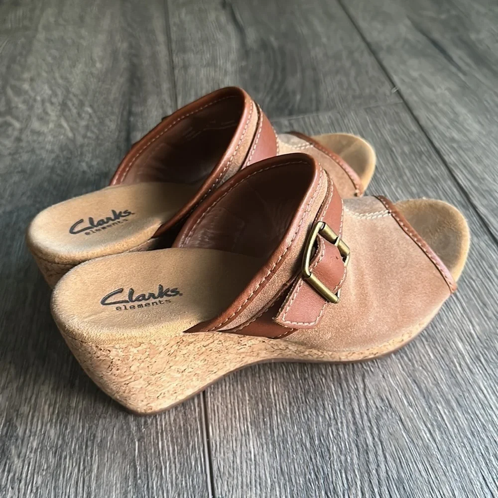 Clarks shoes wedges tan suede toeless size 7 Barbie core